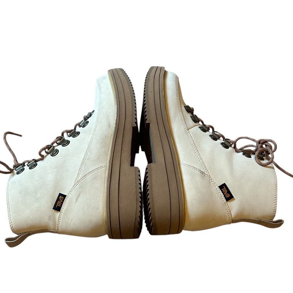Teva - Midform Boot in Cream and Brown - Picture 4 of 6